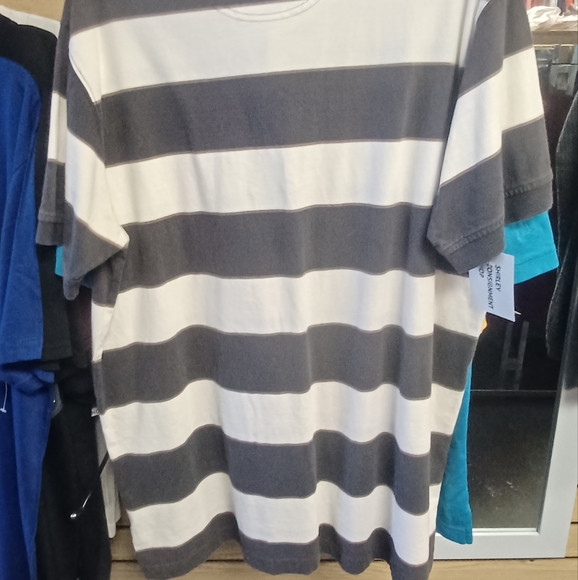 Shirt - Picture 2 of 3